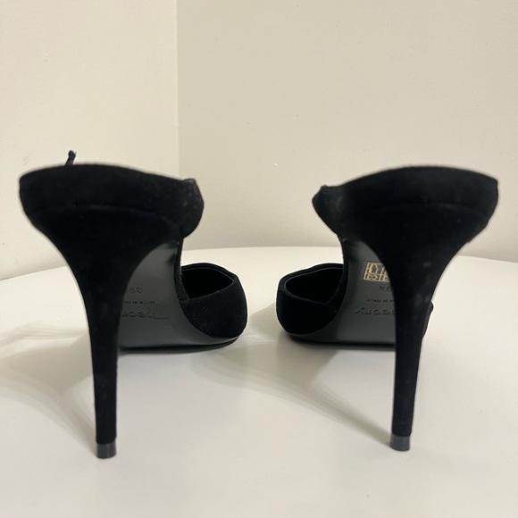 Theory Pump In Heels Suede - Picture 6 of 6